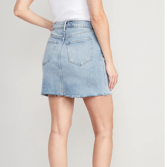 NWT OLD NAVY High-Waisted OG Straight Cut-Off Mini Jean Skirt Myra SIZE 10 - Picture 3 of 7